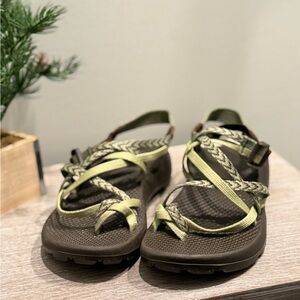 Chaco ZX2 Sandal Women's 7 Green Vibram Outdoor Hiking Thin Toe Strap